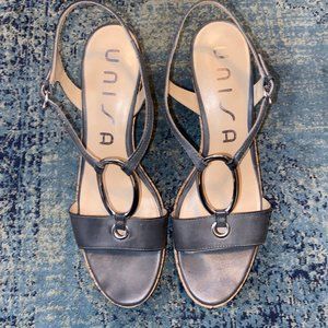 Unisa Size 11 Gray Platform Heeled Sandal